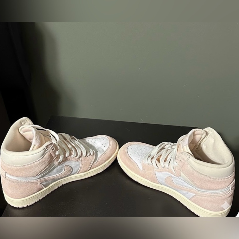 Nike Women's High-Top Sneakers in Pink and Cream